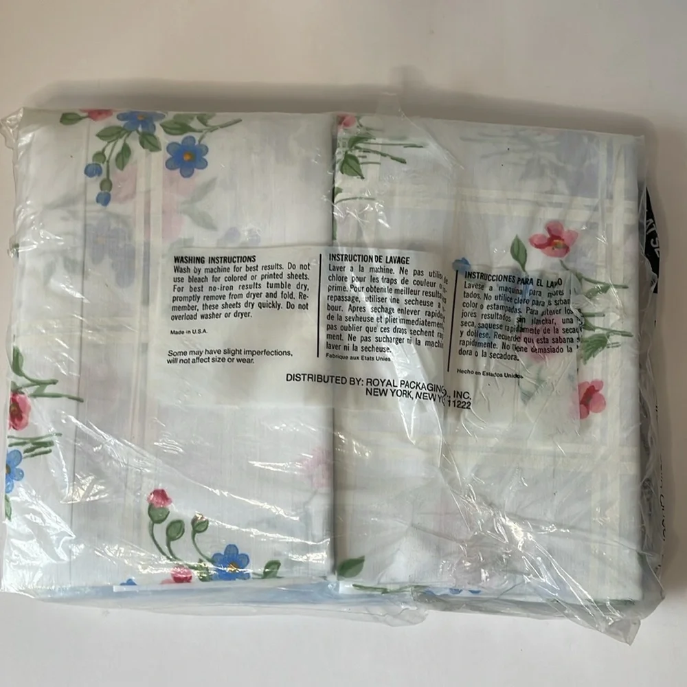 VTG Cannon 3 Pc Sheet Set, Queen flat and 2 pillow cases Muslin No- Iron